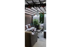 1382 NW 123rd Ave, Pembroke Pines, FL 33026, Sold 04/28/22