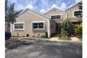 1382 NW 123rd Ave, Pembroke Pines, FL 33026, Sold 04/28/22