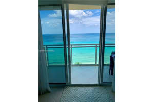 3001 S Ocean Dr APT 1011, Hollywood, FL 33019, Sold 06/30/22