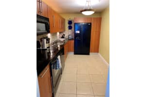 3001 S Ocean Dr APT 1011, Hollywood, FL 33019, Sold 06/30/22