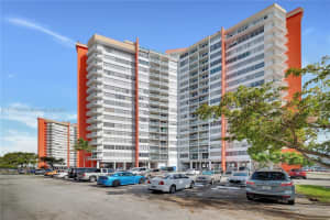 1351 NE Miami Gardens Dr #715e, Miami, FL 33179, Sold 05/13/22