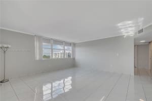 1351 NE Miami Gardens Dr #715e, Miami, FL 33179, Sold 05/13/22