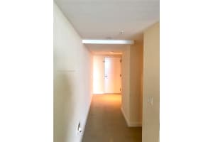 185 SW 7th St APT 3503, Miami, FL 33130, Sold 05/03/22