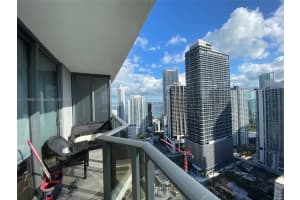 55 SW 9th St Apt 3705, Miami, FL 33130, Sold 12/16/22