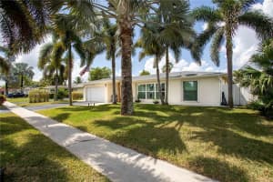 8107 NW 74th Ave, Tamarac, FL 33321, Sold 05/11/22