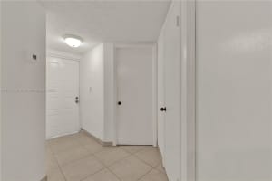 8290 Lake Dr APT 317, Doral, FL 33166, Sold 05/10/22