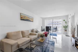 1331 Lincoln Rd APT 802, Miami Beach, FL 33139, Sold 05/31/22