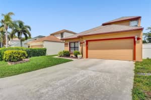 107 Azalea Cir, Boynton Beach, FL 33436, Sold 05/16/22