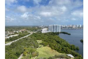 16385 Biscayne Blvd #2703, North Miami Beach, FL 33160, Sold 07/01/22