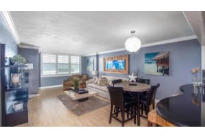 6039 Collins Ave PH 21, Miami Beach, FL 33140, Sold 05/03/22