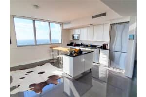 92 SW 3rd St APT 5005, Miami, FL 33130, Sold 05/11/22