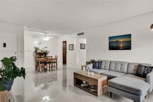 13709 SW 91st Ct # 32-1, Miami, FL 33176, Sold 05/10/22