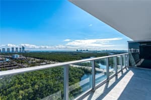 16385 Biscayne Blvd #2518, North Miami Beach, FL 33160, Sold 08/01/22