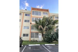 2201 NW 41st Ave APT 410, Lauderhill, FL 33313, Sold 06/01/22