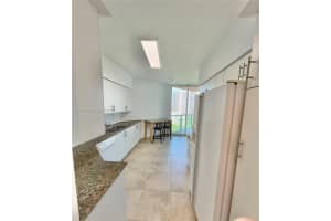 3370 NE 190th St APT 902, Aventura, FL 33180, Sold 05/02/22