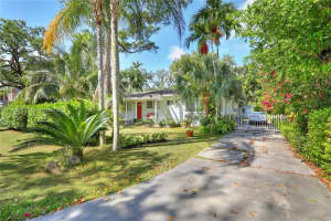 7220 SW 52nd Ct, Miami, FL 33143, Sold 06/30/22