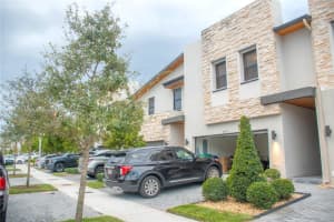 8024 NW 105th Ct, Doral, FL 33178, Sold 05/13/22