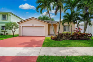 10406 SW 24th St, Miramar, FL 33025, Sold 06/14/22