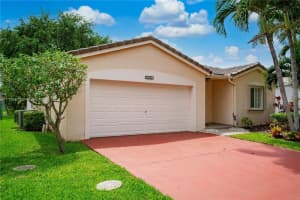 10406 SW 24th St, Miramar, FL 33025, Sold 06/14/22