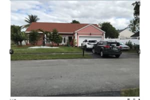 2911 Buttonwood Ave, Miramar, FL 33025, Sold 03/22/22