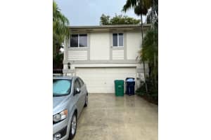 21651 SW 98th Pl, Cutler Bay, FL 33190, Sold 04/29/22
