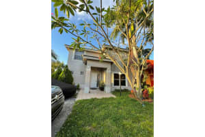 18499 NW 52nd Path, Miami Gardens, FL 33055, Sold 05/27/22