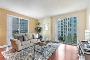 7290 SW 90th St APT 201, Miami, FL 33156, Sold 06/23/22
