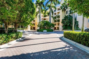 713 Crandon Blvd PH 4, Key Biscayne, FL 33149, Sold 04/29/22
