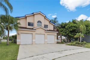 910 NW 199th Terrace, Pembroke Pines, FL 33029, Sold 12/29/22