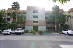 511 Ives Dairy Rd Apt 202-6, Miami, FL 33179, Sold 08/26/22