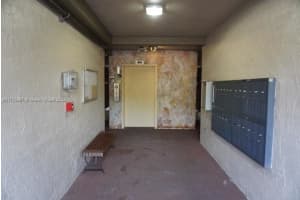 511 Ives Dairy Rd Apt 202-6, Miami, FL 33179, Sold 08/26/22