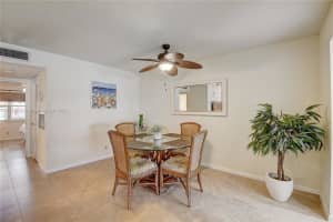 242 W High Point Ct, Delray Beach, FL 33445, Sold 05/13/22