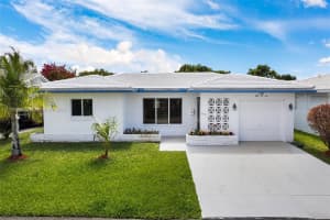 6610 NW 74th Pl, Tamarac, FL 33321, Sold 05/02/22