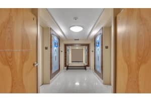 185 SW 7th St APT 2809, Miami, FL 33130, Sold 05/20/22