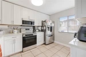 17718 SW 139th Ct, Miami, FL 33177, Sold 05/02/22