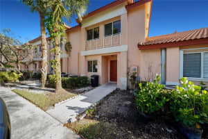 20872 NW 3rd Ct, Pembroke Pines, FL 33029, Sold 05/26/22