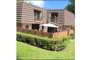 Townhouse for sale in West Palm Beach Florida 