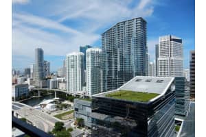 88 SW 7th St Apt 2105, Miami, FL 33130, Sold 04/08/22