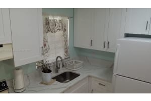5174 NE 6th Ave APT 522, Oakland Park, FL 33334, Sold 05/13/22