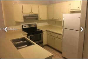 202 Palm Cir W, Pembroke Pines, FL 33025, Sold 05/02/22