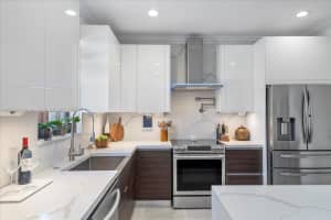 15441 SW 176th Ln, Miami, FL 33187, Sold 04/22/22