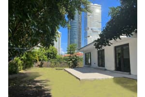 241 186th St, Sunny Isles Beach, FL 33160, Sold 07/25/22