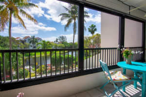 520 SE 12th St APT 102, Dania Beach, FL 33004, Sold 05/12/22