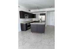 90 SW 3rd St APT 3612, Miami, FL 33130, Sold 06/29/22