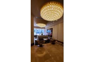 1800 NE 114th St APT 1702, Miami, FL 33181, Sold 05/12/22