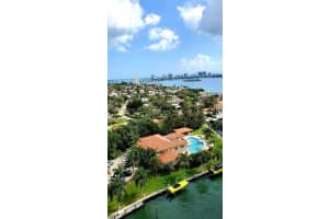 1800 NE 114th St APT 1702, Miami, FL 33181, Sold 05/12/22