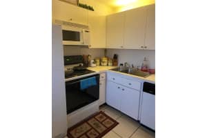 445 NE 195th St APT 424, Miami, FL 33179, Sold 08/29/23