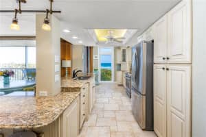 669 NE Plantation Rd APT 407, Stuart, FL 34996, Sold 05/12/22