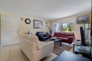 437 Executive Center Dr APT 206, West Palm Beach, FL 33401, Sold 05/24/22