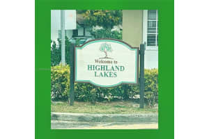 2041 NE 214th St, Miami, FL 33179, Sold 04/25/22